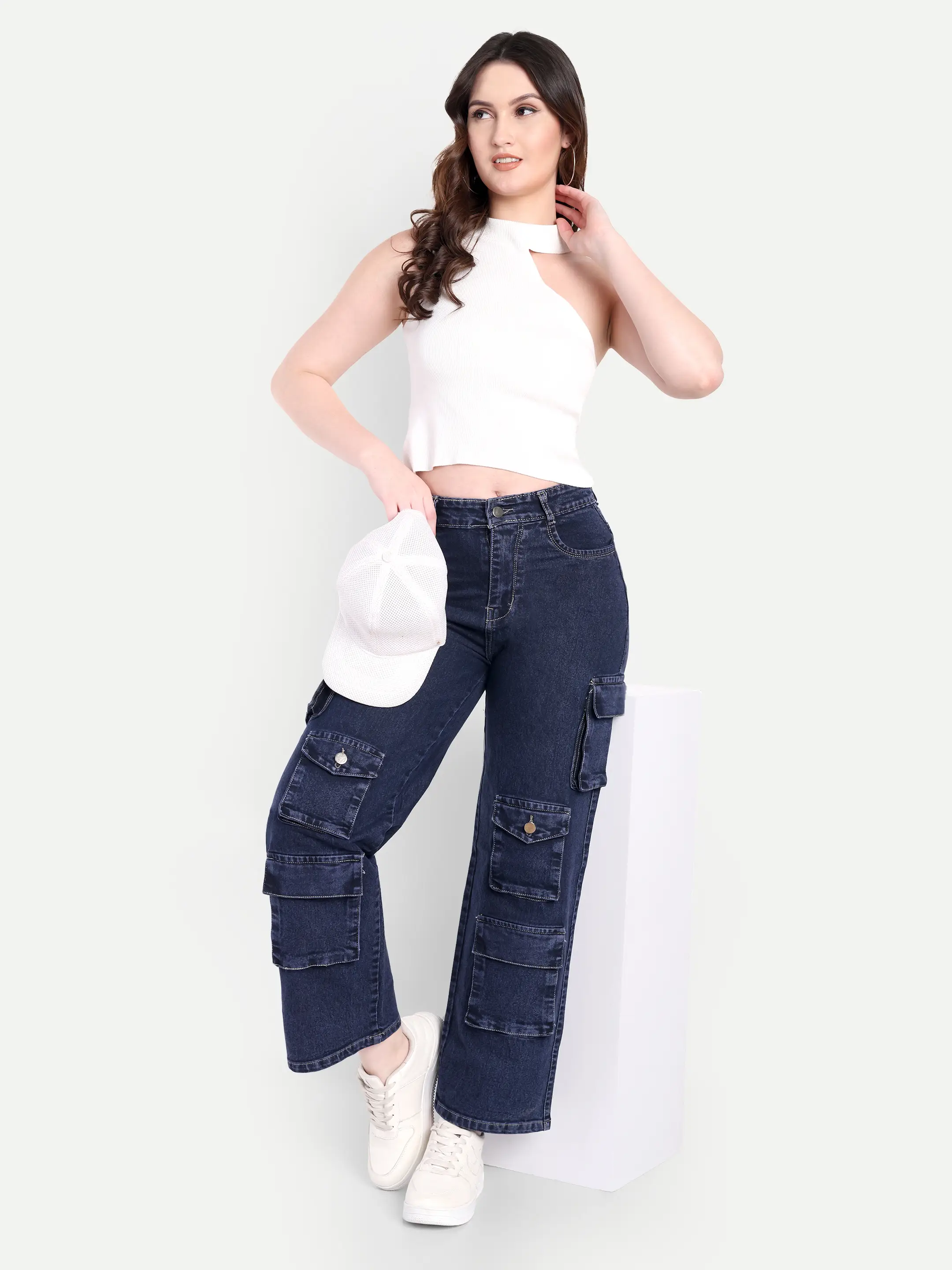 ecomm female shoot